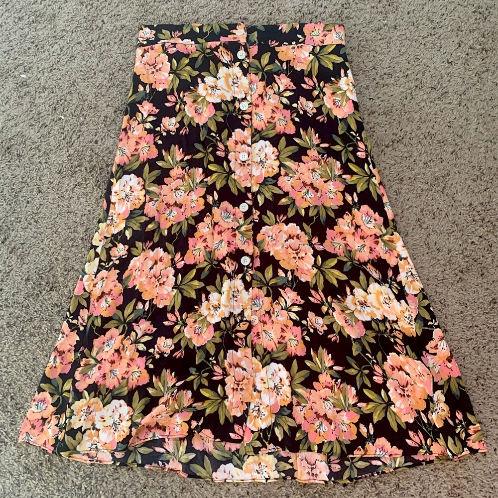 LOFT Floral Skirt - Size Small